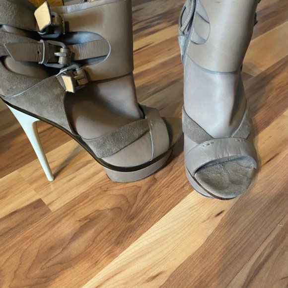 L.A.M.B. Dorrie Peep Toe Platform Bootie - Picture 1 of 8